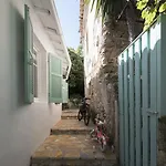 منزل ريفي White Jasmine